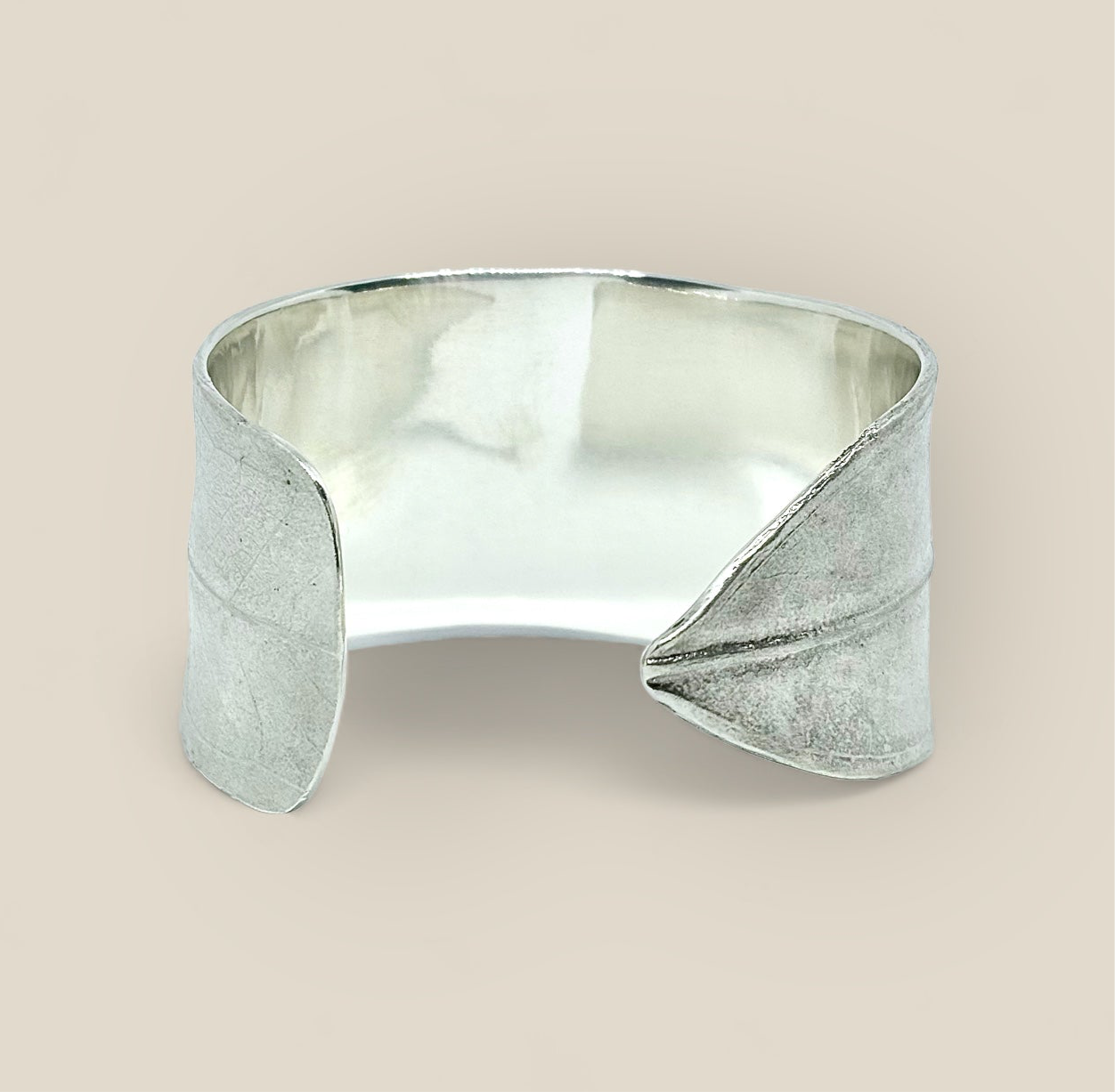 Gumleaf Cuff Silver