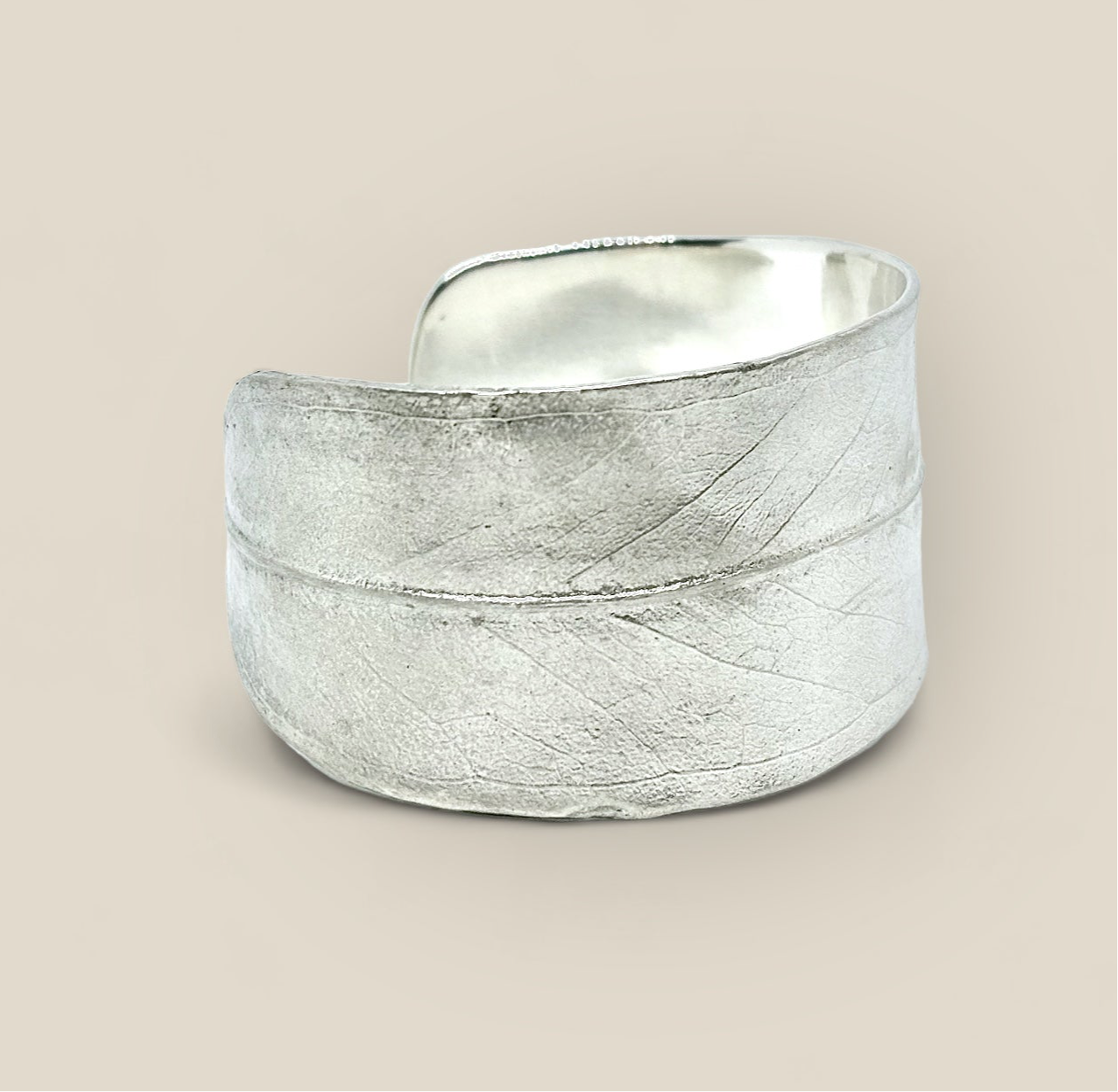 Gumleaf Cuff Silver