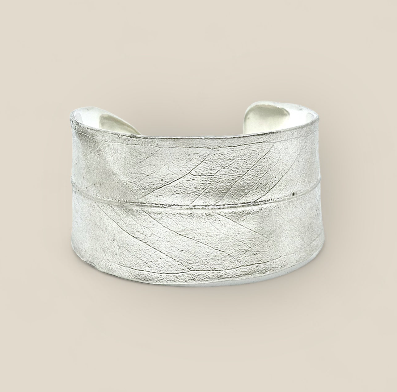 Gumleaf Cuff Silver