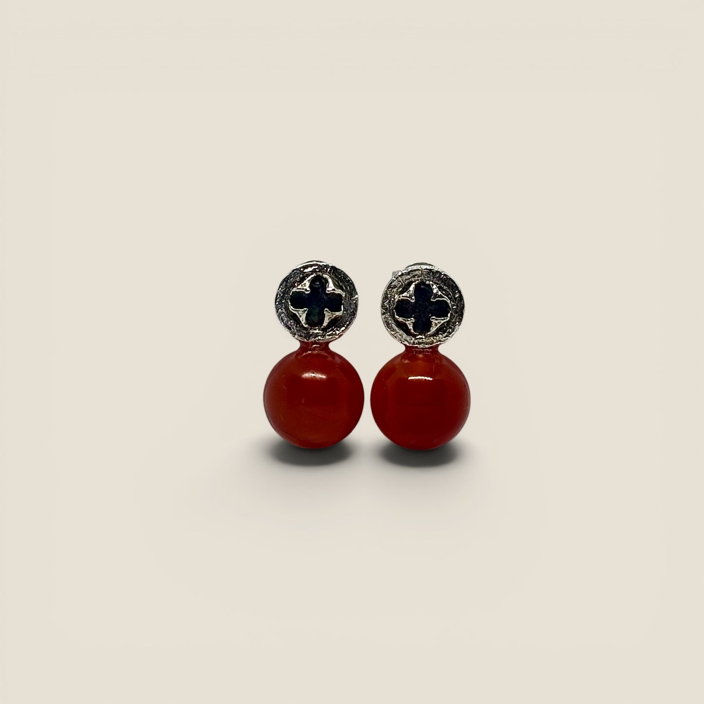 Native Gumnut Stud Drops