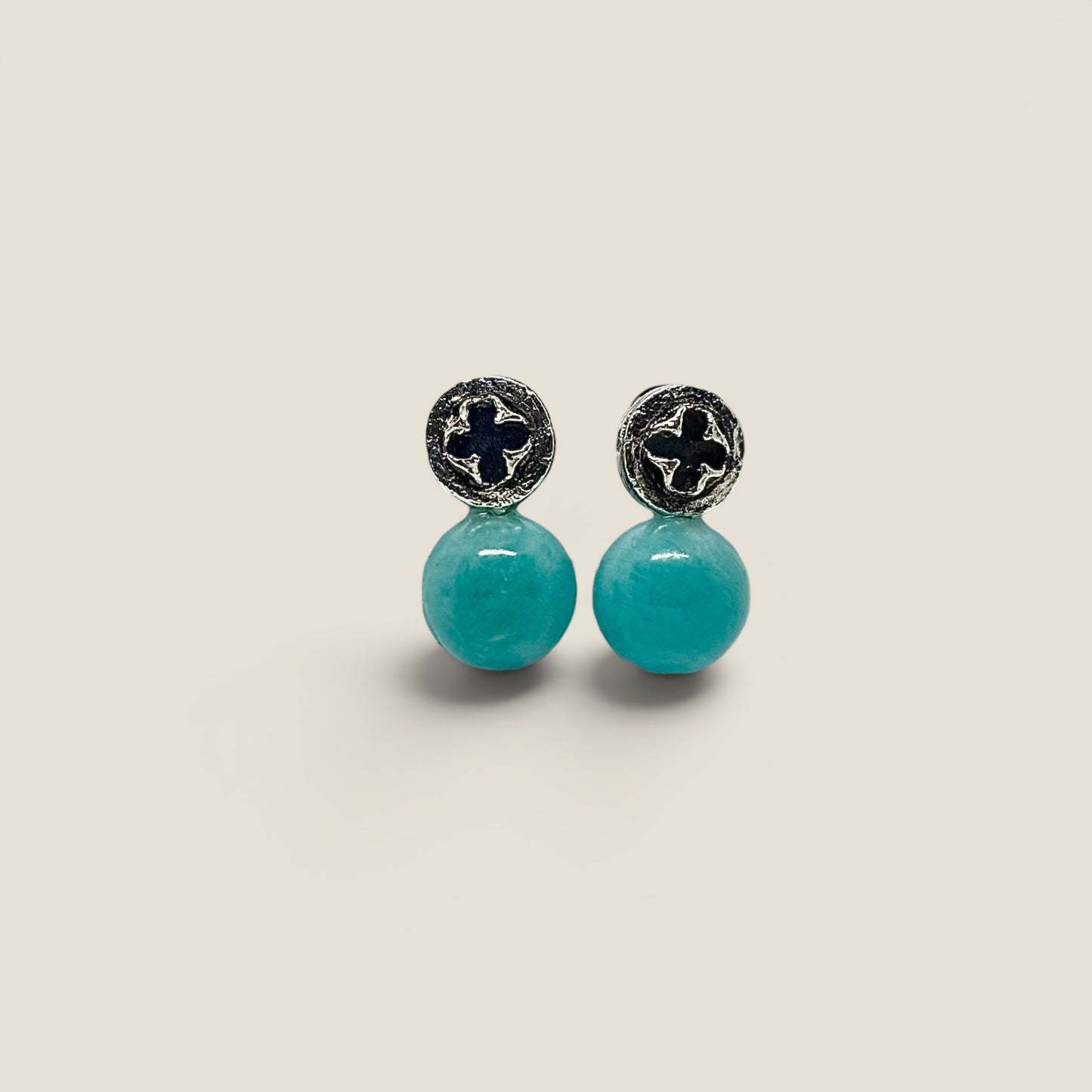 Native Gumnut Stud Drops