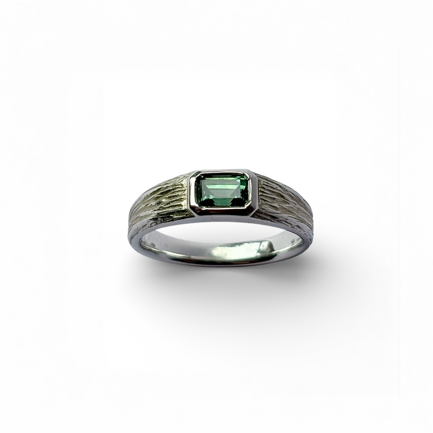 Parti Sapphire Signet Ring
