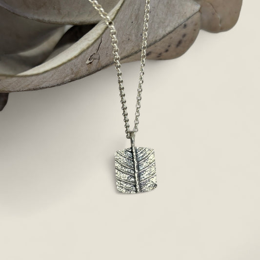 NATURA Banksia Leaf Pendant 
