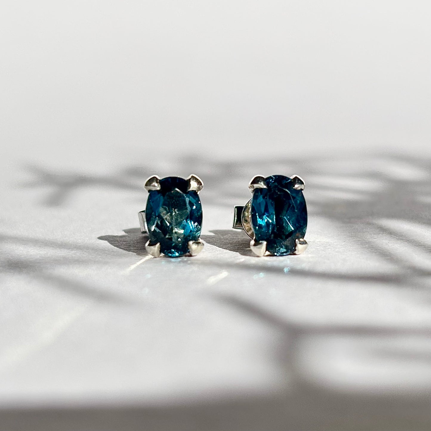 Pod Stud earrings 