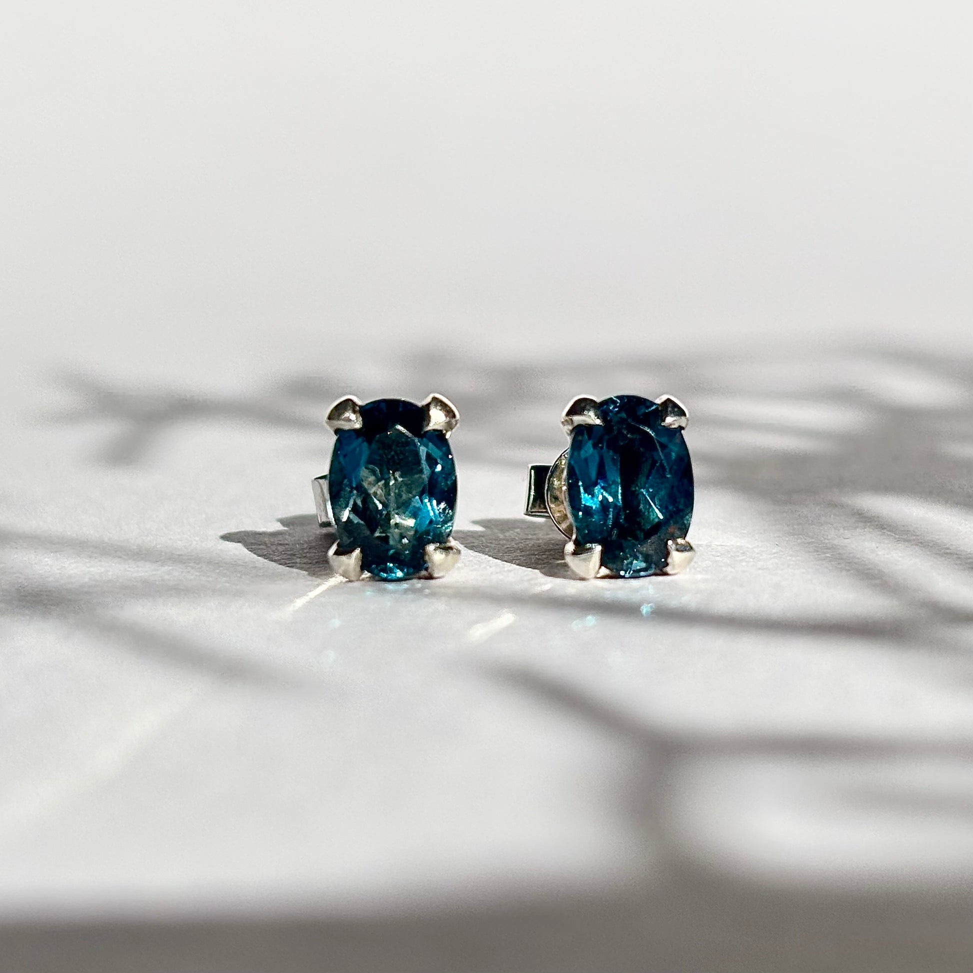 Pod Stud earrings 