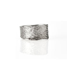 Load image into Gallery viewer, Sterling silver wrap around ring