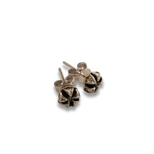Load image into Gallery viewer, Tea tree silver stud earrings